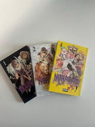 Noragami tomos 1, 2 y 4