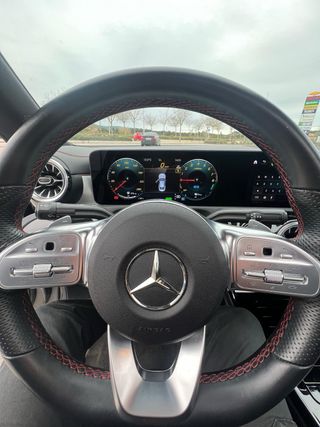 Mercedes-Benz CLA 250 e AMG Line 2023 | 30.000 km