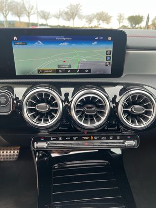 Mercedes-Benz CLA 250 e AMG Line 2023 | 30.000 km