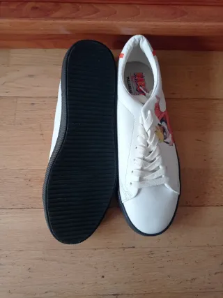 Zapatillas Naruto Pull&Bear Blancas Multicolor