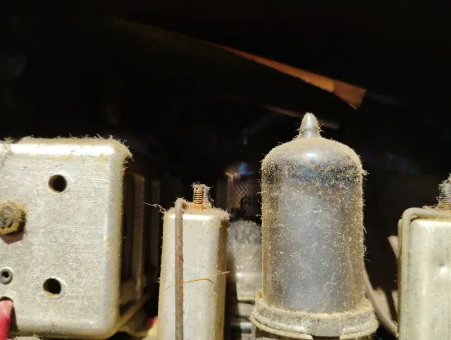 Radio Philips BE-212-U Válvulas