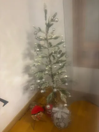 Árbol de Navidad Decorado Plateado