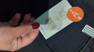 Pantalon negro con etiqueta XS