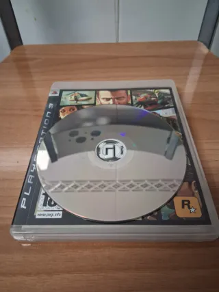 PS3 GTA IV + Guía Liberty City y Mapa