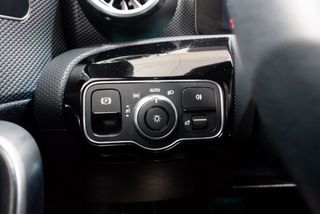 Mercedes CLA 200 1332 GASOLINA 160 5P