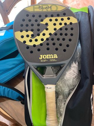 Paleteros de pádel (2 unidades) + pala joma