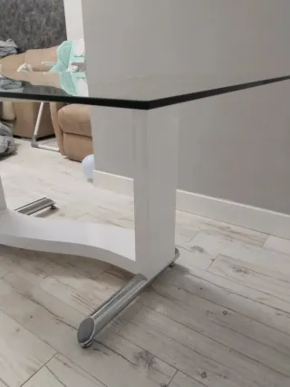 Mesa moderna cristal y metal