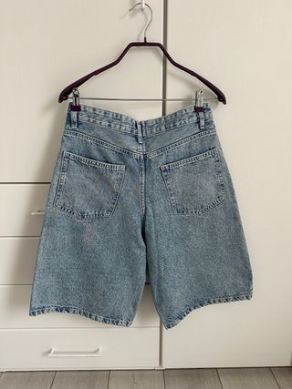 Pantalón corto vaquero Bershka Talla S 36 NUEVO