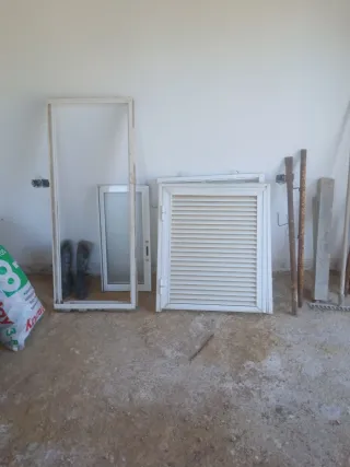 Ventanas aluminio con mallorquinas