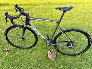 Bicicleta Ciclocross Giant Carbono