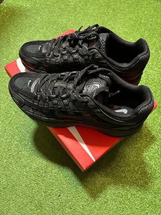 Nike P6000 Negras Talla 43