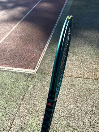 Raqueta Wilson Blade V9 16/19 Grip 2