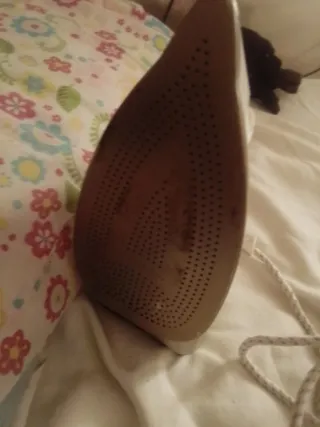 Plancha de ropa vapor Rowenta.