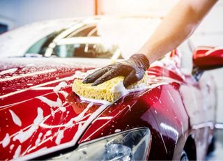 LIMPIEZA PROFESIONAL DE COCHES Y TAPICERÍAS