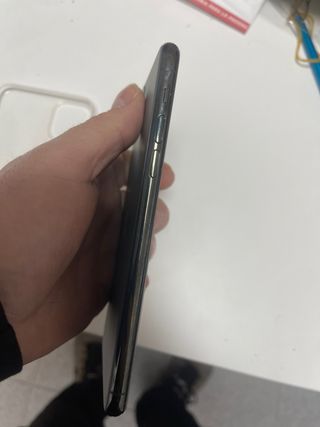 iPhone 11 Pro Max  Pantalla y batería nuevas