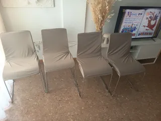 40€ le 4 Sedie italiane moderne