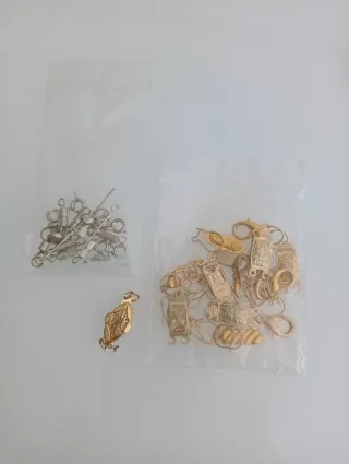 Broches, cierres y cuentas para bisutería