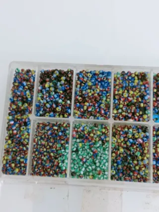 Broches, cierres y cuentas para bisutería