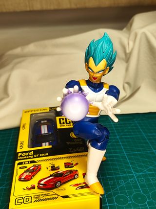 Figura de Vegeta + Coche Ford Mustang escala 1:42