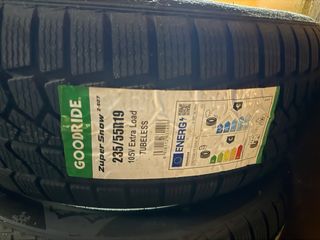 4 Neumáticos Goodride 235/55 R19 Zuper Snow