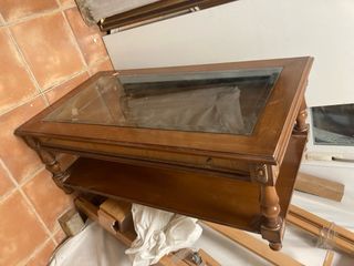 Mesa baja salón recibidor madera y cristal