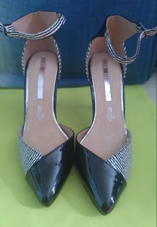Zapatos de tacón Zara Rayas