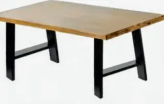 Mesa comedor hierro y madera mango.
