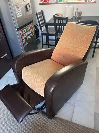 Sillón reclinable tela y piel