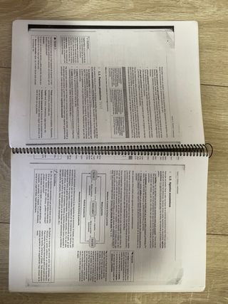 Libro impreso de economia de la empresa 2 bachille