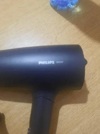 Asciugacapelli Philips 2000W nero