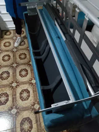 Divano tessuto grigio e blu