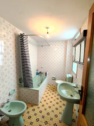 Piso de 4 habitaciones en Lugo