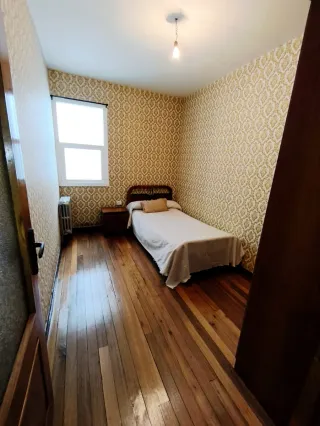 Piso de 4 habitaciones en Lugo