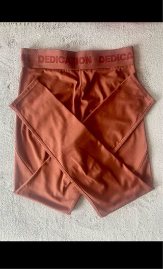 Leggings marrones caldera con banda DEDICATION
