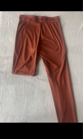 Leggings marrones caldera con banda DEDICATION