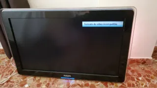 TV Philips Ambilight Negra y Plateada