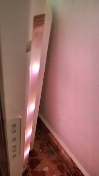 TV Philips Ambilight Negra y Plateada