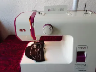Máquina de coser Alfa Next 20