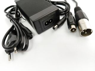Cargador Bici Eléctrica 24V - 3 Conectores