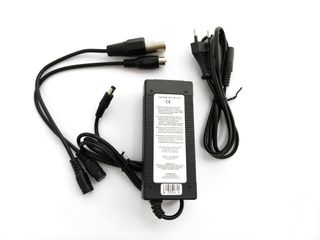 Cargador Bici Eléctrica 24V - 3 Conectores