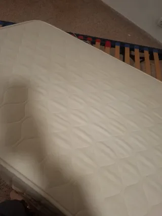 Cama articulada eléctrica con mando