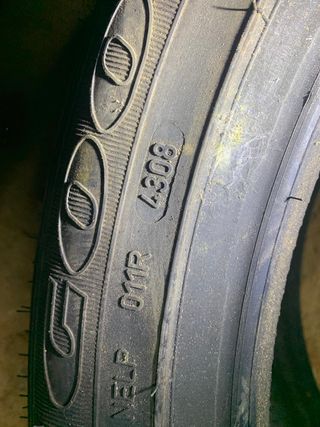 2x Neumáticos Goodyear Excellence 275/40 R20 106Y