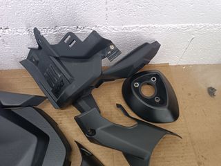 Plastico BMW C400GT C400X 18-24 moldura cubierta