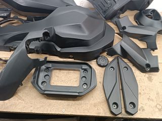 Plastico BMW C400GT C400X 18-24 moldura cubierta