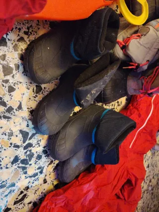 Pack Nieve: Mono, Trineo, Pala y Botas