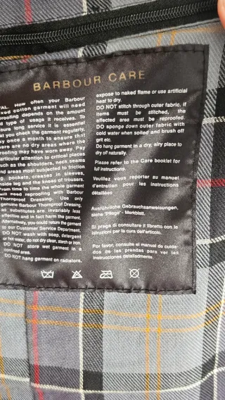 Chaqueta Barbour mujer negra. Talla 42