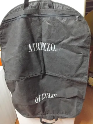 Bolsa/funda para guardar trajes