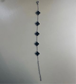 Pulsera tréboles negros y plata