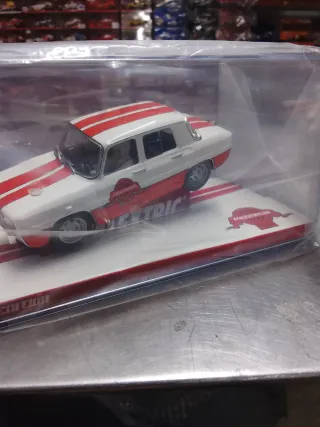 Scalextric Renault 8 Club 2009 con luces