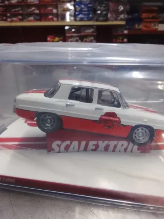 Scalextric Renault 8 Club 2009 con luces
